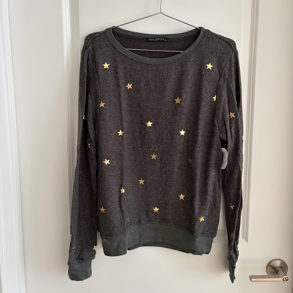 *NWT* Wildfox Gold Stars Sweater - Picture 2 of 2
